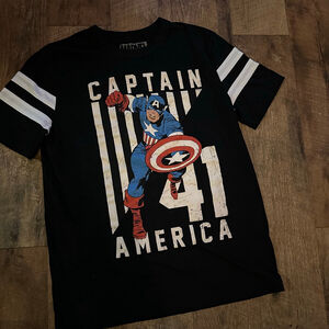 Men's Marvel Captain America Short Sleeve Tee L Black White